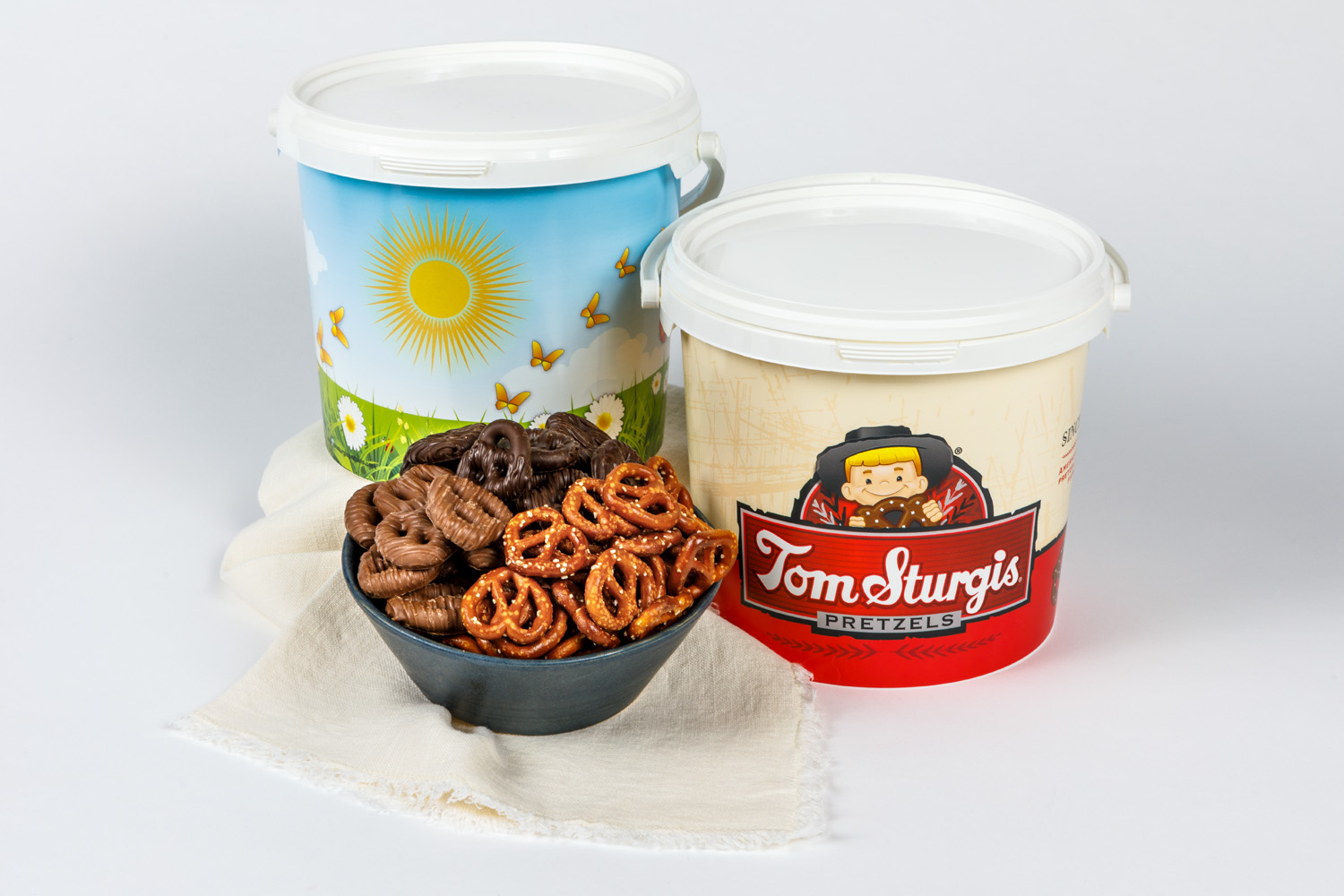 Little Ones® & Chocolate Covered Pretzels - Decorative Plastic Tub